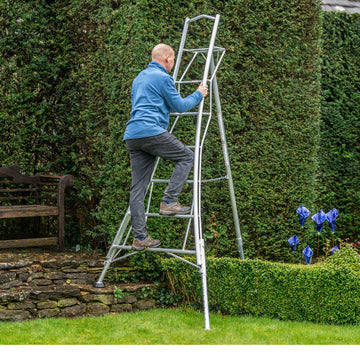 Platform Tripod Ladder - 3 Legs Adjustable 8ft / 2.4m