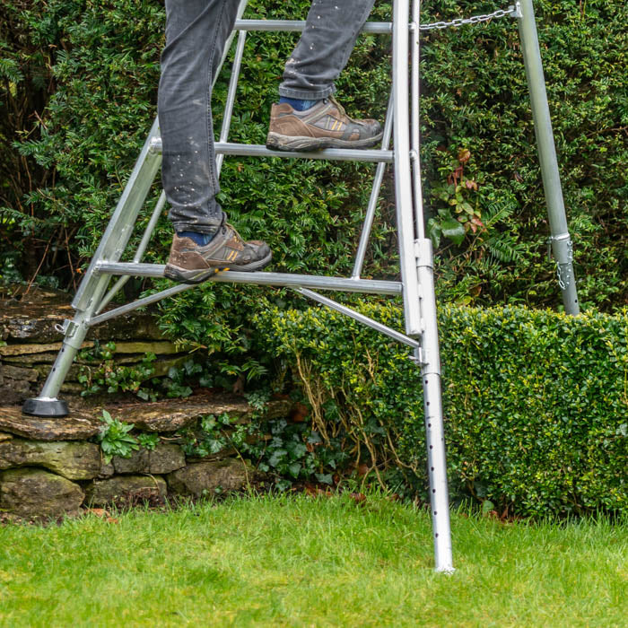 Platform Tripod Ladder - 3 Legs Adjustable 8ft / 2.4m