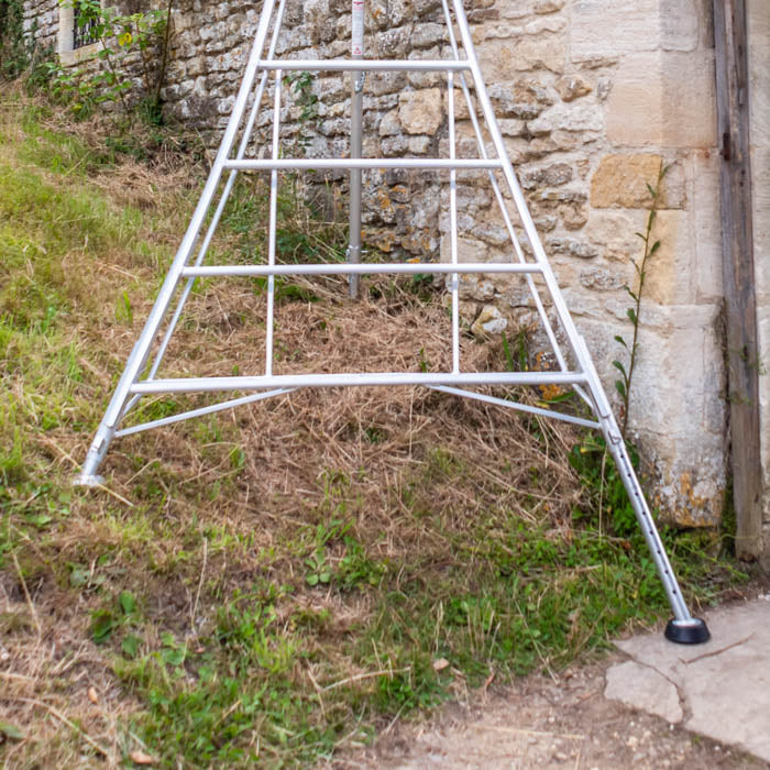 Platform Tripod Ladder - 3 Legs Adjustable 10ft / 3m