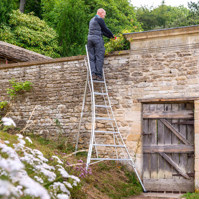 Professional Platform Tripod Ladder - 3 Legs Adjustable 10ft / 3m